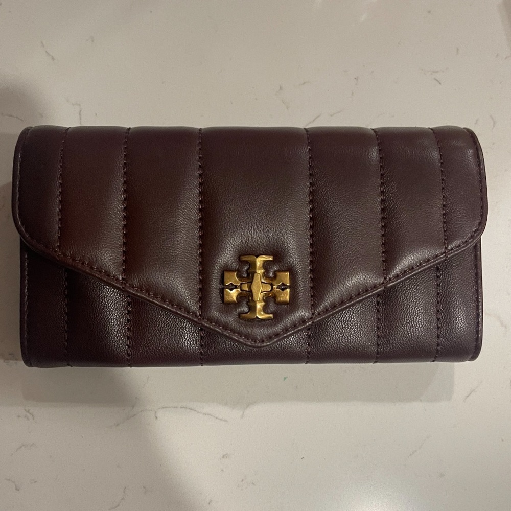 Brand new Tory Burch Kira wallet